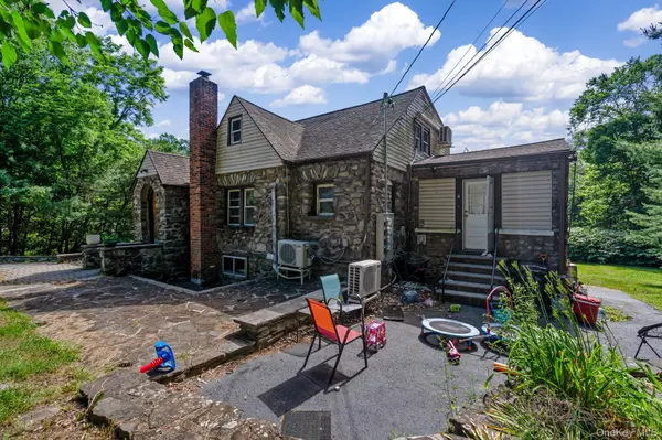 491 State Route 32, Wallkill, NY 12589