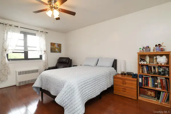 87-40 Francis Lewis BLVD #A68, Queens Village, NY 11427