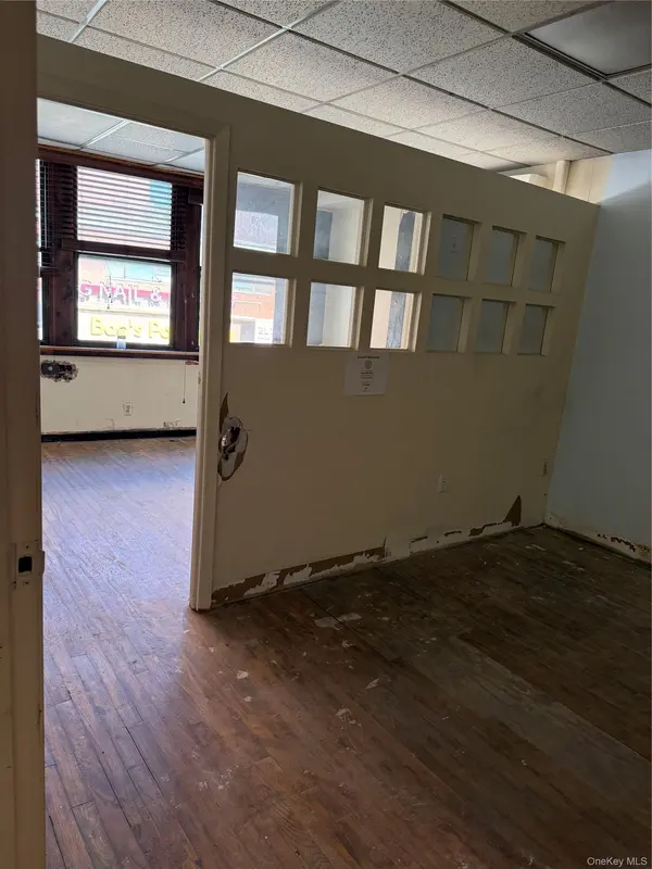 13526 Roosevelt AVE #2F, Flushing, NY 11354