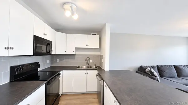 260 Beach 81st ST #2P, Rockaway Beach, NY 11693