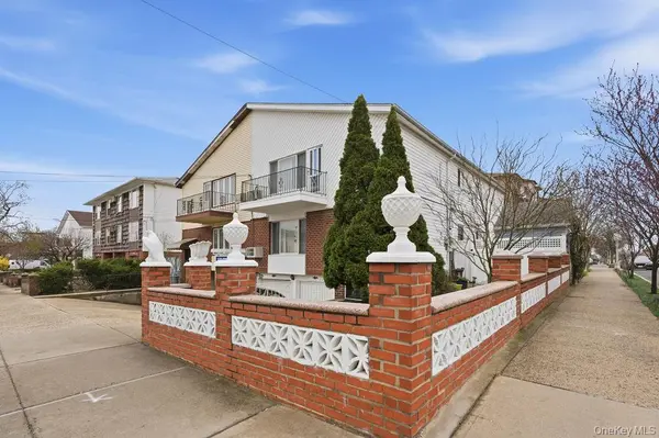 78-02 151st AVE, Howard Beach, NY 11414