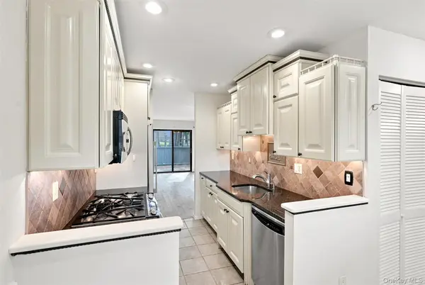 1905 Magnolia WALK, Poughkeepsie, NY 12603