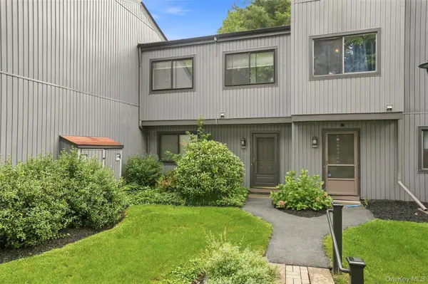 1905 Magnolia WALK, Poughkeepsie, NY 12603