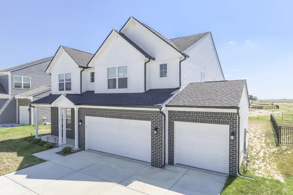 1261 Pegasus DR, Franklin, IN 46131