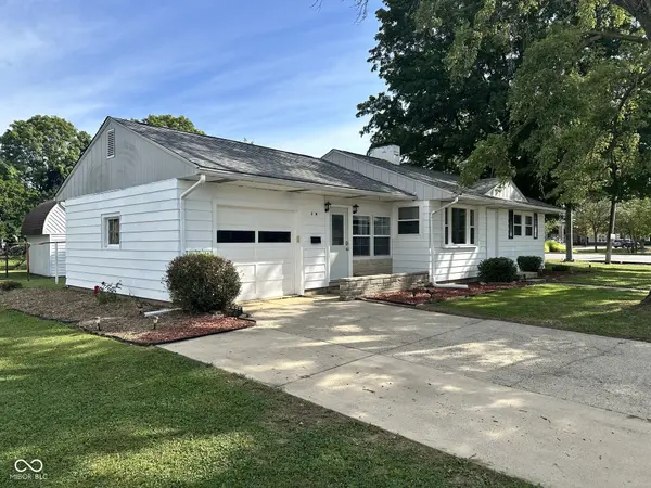 2 W Tilden DR, Brownsburg, IN 46112