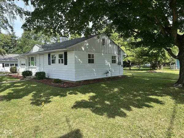 2 W Tilden DR, Brownsburg, IN 46112