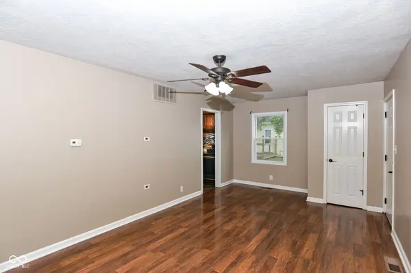 529 Maple LN, Brownsburg, IN 46112