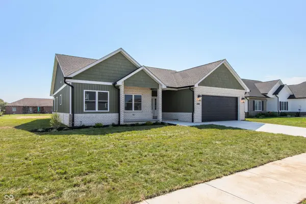 6982 Meadow RUN, Seymour, IN 47274