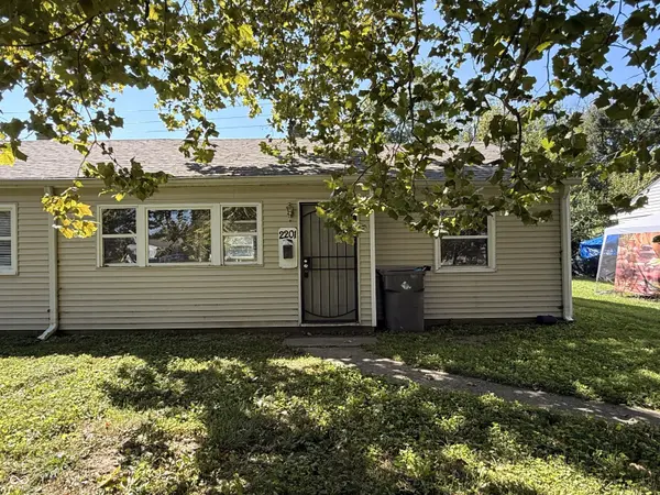 2201 Admiral DR, Indianapolis, IN 46219