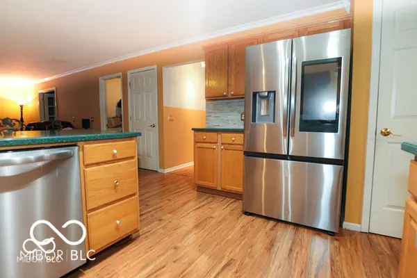 2224 Gradison DR, Indianapolis, IN 46214