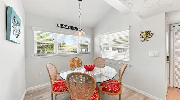 1206 SIESTA BAYSIDE DR #1206B, Sarasota, FL 34242