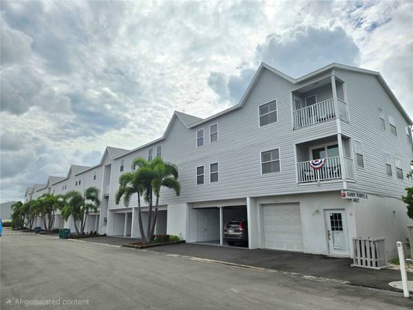 3607 E BAY DR #206, Holmes Beach, FL 34217