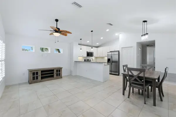 12610 SHIMMERING OAK CIR, Venice, FL 34293
