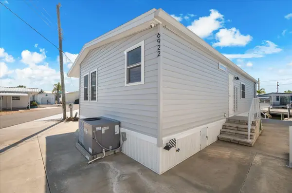 6922 E BAYOU LN, Bradenton, FL 34207