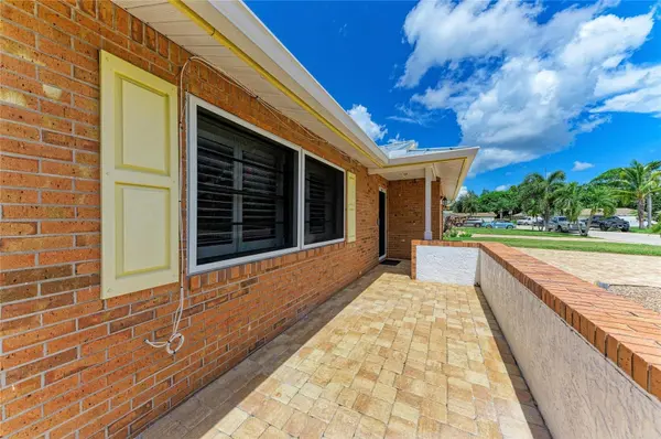 212 68TH ST NW, Bradenton, FL 34209