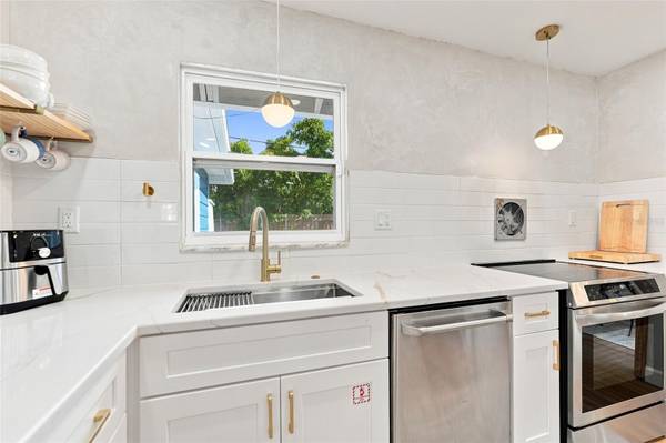 2667 CHERYLE LN, Sarasota, FL, 34237 photo 24