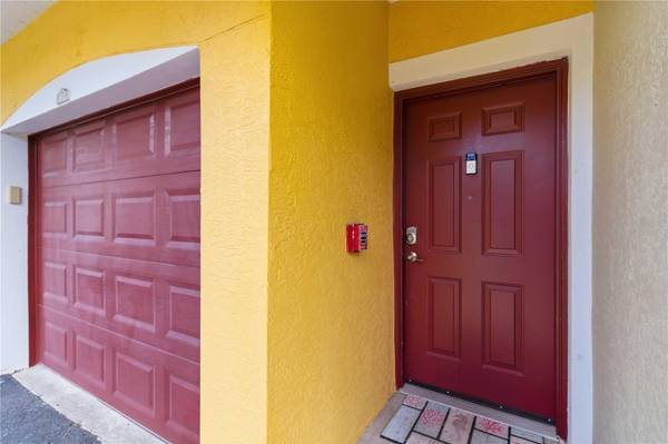 5601 BENTGRASS DR #10-117, Sarasota, FL 34235