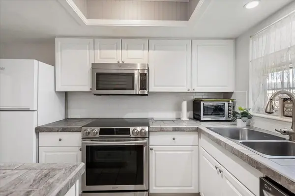 2753 GOLF COURSE DR #104, Sarasota, FL 34234