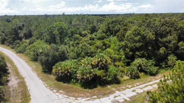 N HOLLOWAY AVE, North Port, FL 34288