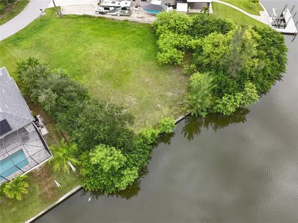 10499 SARASOTA RD, Port Charlotte, FL 33981