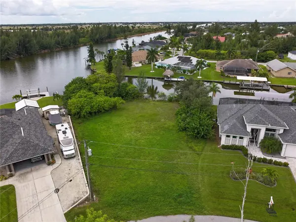 10499 SARASOTA RD, Port Charlotte, FL 33981