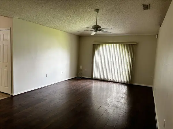 8 BOTANY LN, Palm Coast, FL 32137