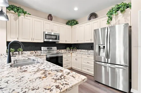 27001 WHITE PLAINS WAY, Leesburg, FL 34748