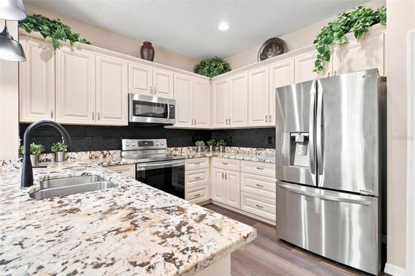 27001 WHITE PLAINS WAY, Leesburg, FL 34748