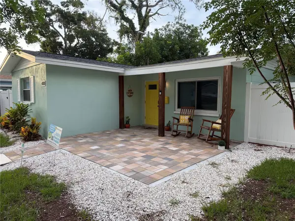 418 40TH AVE S, St Petersburg, FL 33705