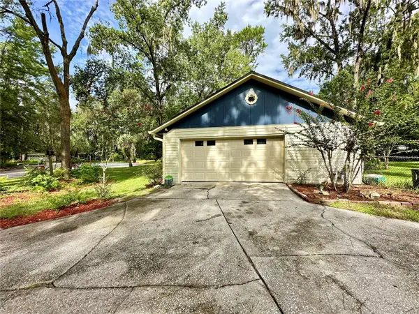 8614 SW 1ST AVE, Gainesville, FL 32607