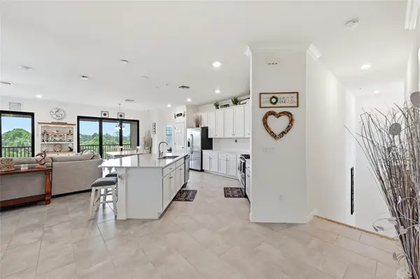 10047 CROOKED CREEK DR #201, Venice, FL 34293