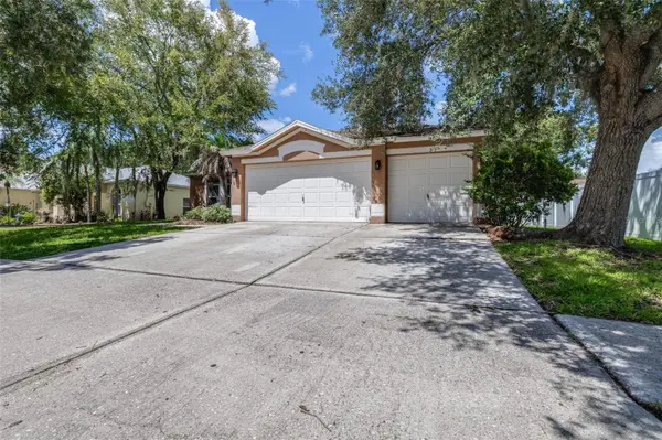 17012 FALCONRIDGE RD, Lithia, FL 33547
