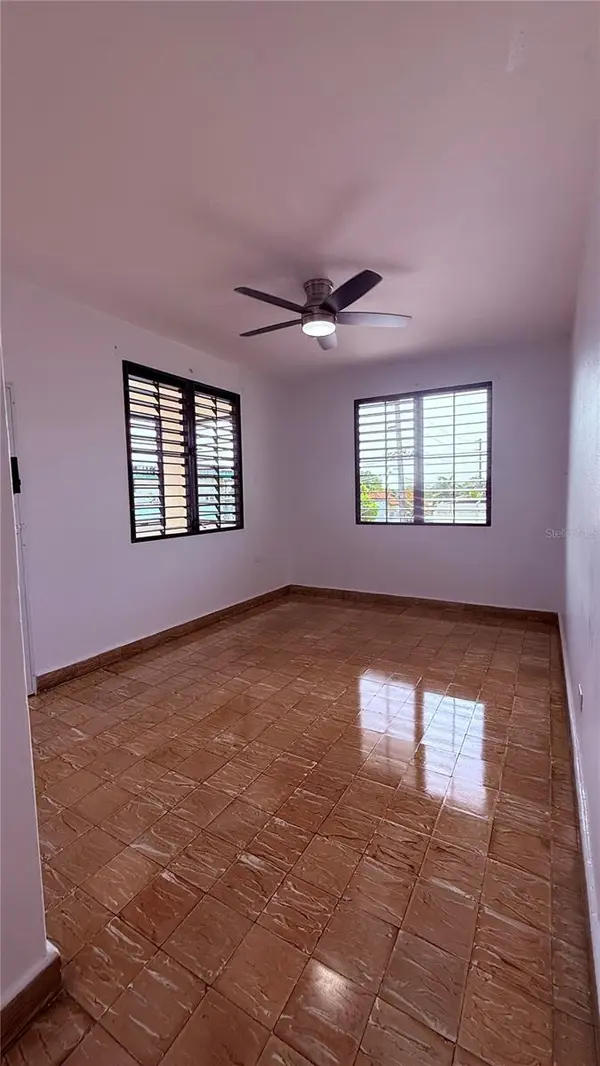 67 APT. 5 PH URB. GARCIA UBARRI, San Juan, PR 00925