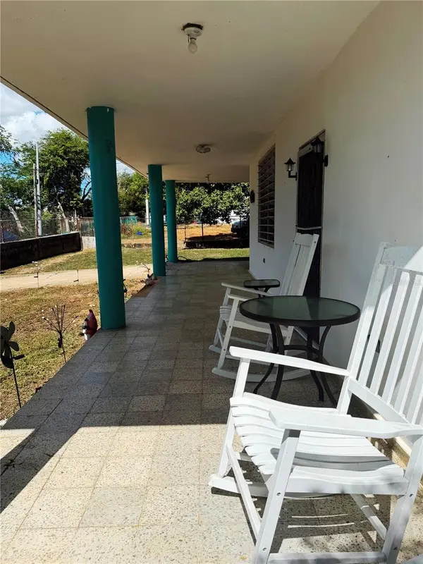 157-C 1st St MAMEYAL COMM., Dorado, PR 00646