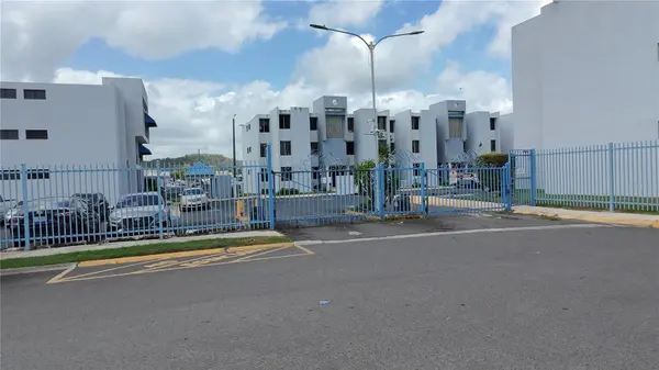 COND PLAZA DEL ESTE #18, Canovanas, PR 00729