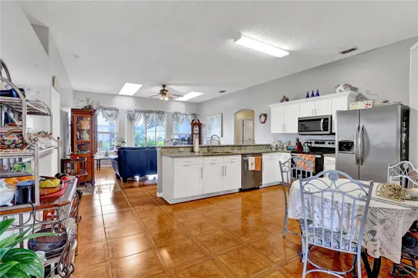 813 HALIFAX DR, Kissimmee, FL 34758