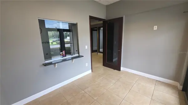 1800 W OAK RIDGE RD #B, Orlando, FL 32809