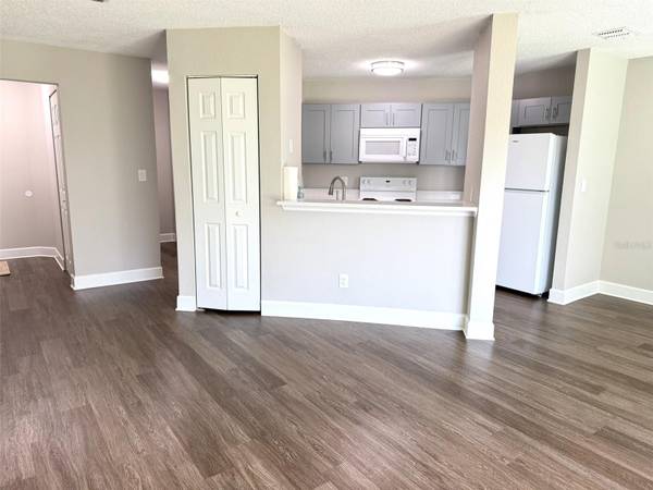 2524 WOODGATE BLVD #102, Orlando, FL 32822
