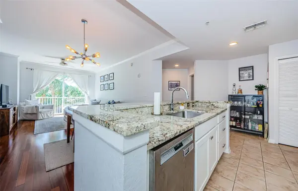 700 S HARBOUR ISLAND BLVD #404, Tampa, FL 33602