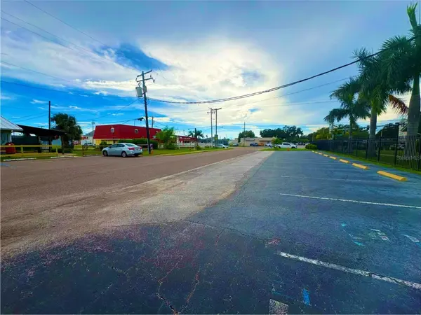 5521 HANLEY RD, Tampa, FL 33634