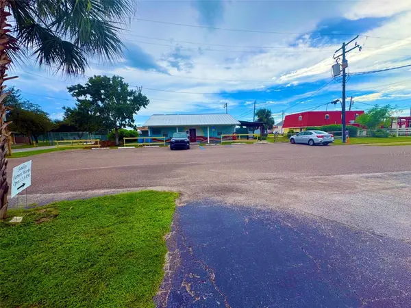 5521 HANLEY RD, Tampa, FL 33634