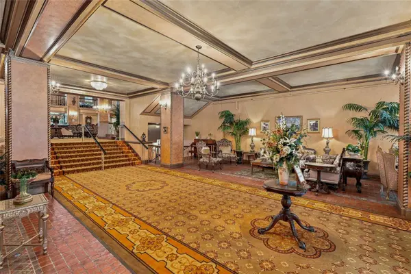 411 1ST AVE N #308, St Petersburg, FL 33701