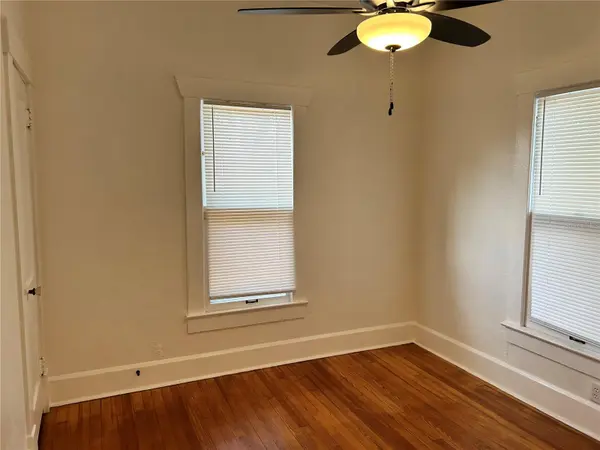 2443 4TH AVE N, St Petersburg, FL 33713