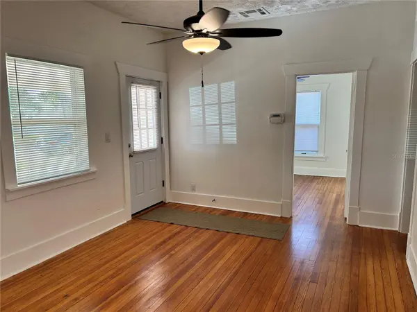 2443 4TH AVE N, St Petersburg, FL 33713