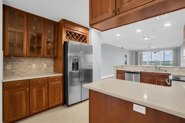 7040 KEY HAVEN RD #605, Seminole, FL 33777