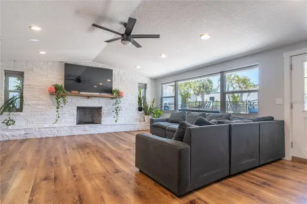 12705 PARK BLVD, Seminole, FL 33776