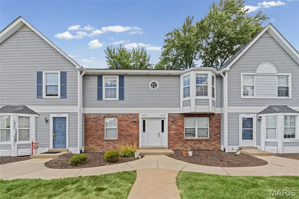 1774 Kircher DR #C, St Charles, MO 63303