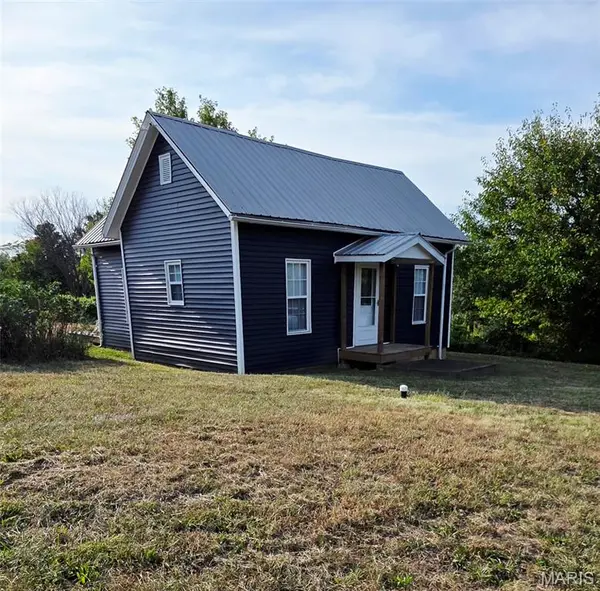 322 and 318 Palmyra ST, Perry, MO 63462