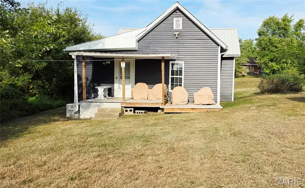 322 and 318 Palmyra ST, Perry, MO 63462