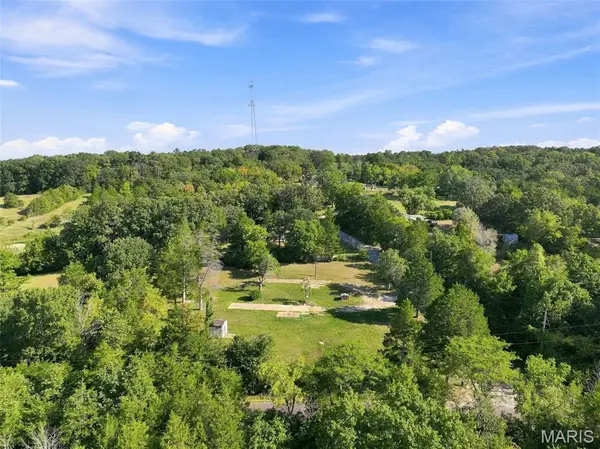 6931 Deer Run RD, Dittmer, MO 63023
